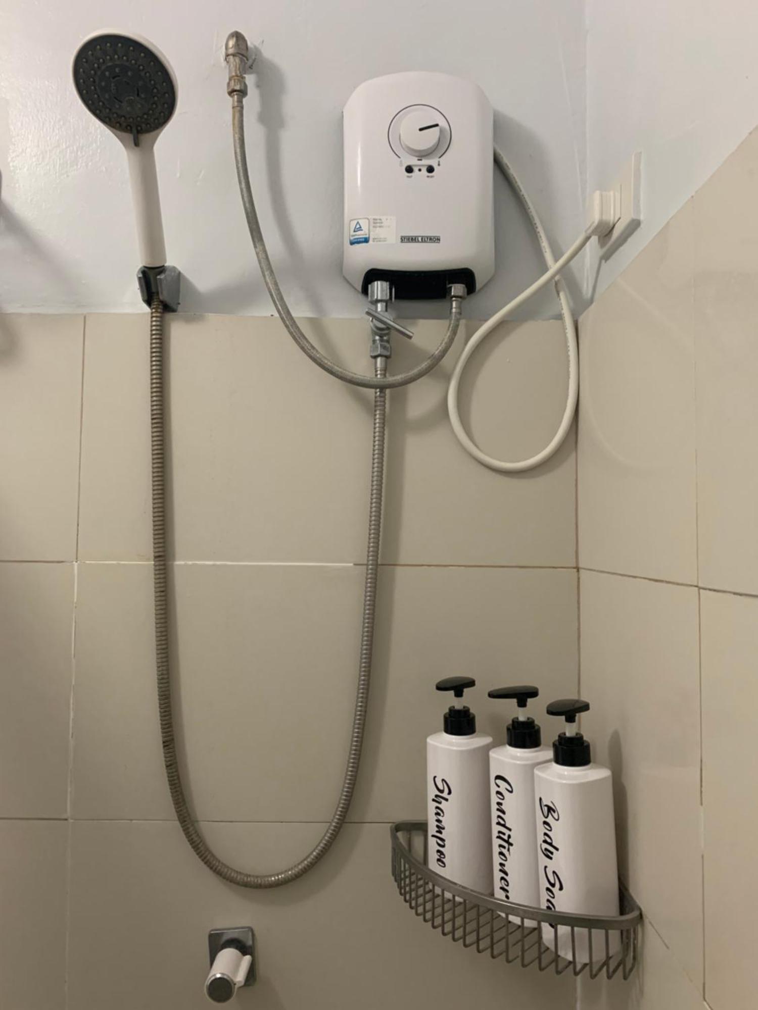 Spacious 2-Bedroom Condo,Wifi,Netflix,Free Parking Cagayan de Oro Eksteriør bilde